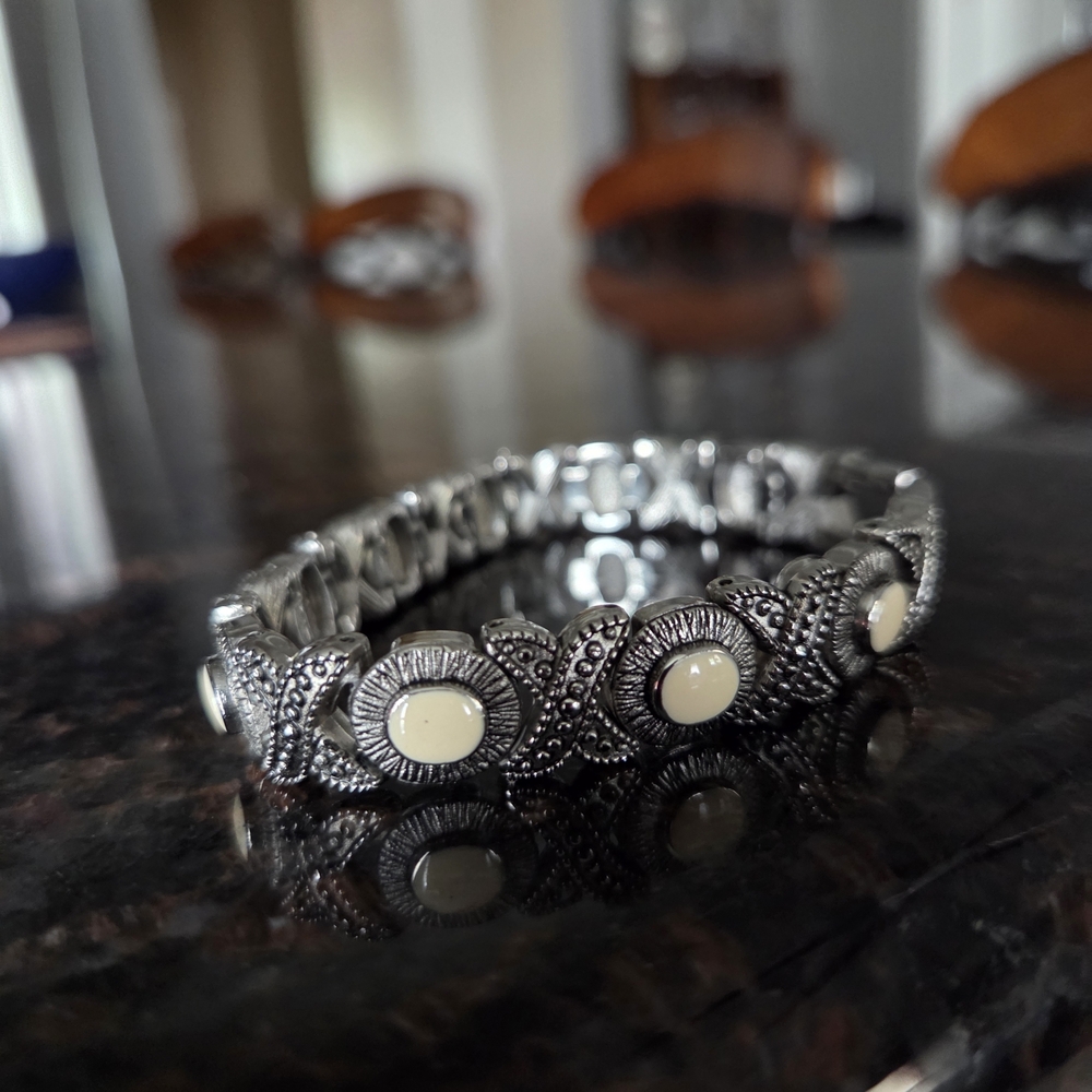 Elegant Silver and Cream Vintage Bracelet